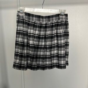 Black & White Pleated Plaid Skirt